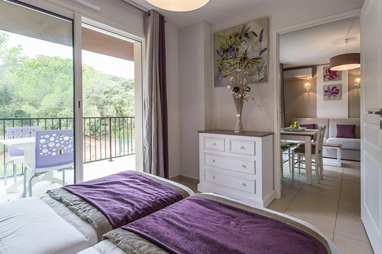 Residhotel Residence Pont Du Gard Remoulins Bagian luar foto