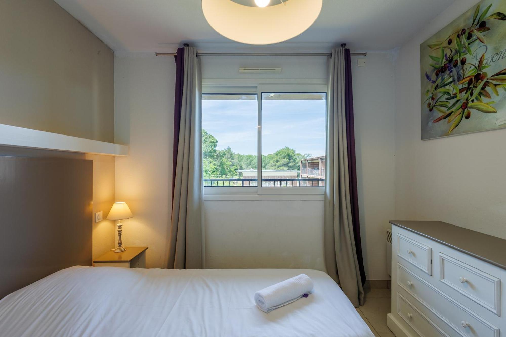 Residhotel Residence Pont Du Gard Remoulins Bagian luar foto