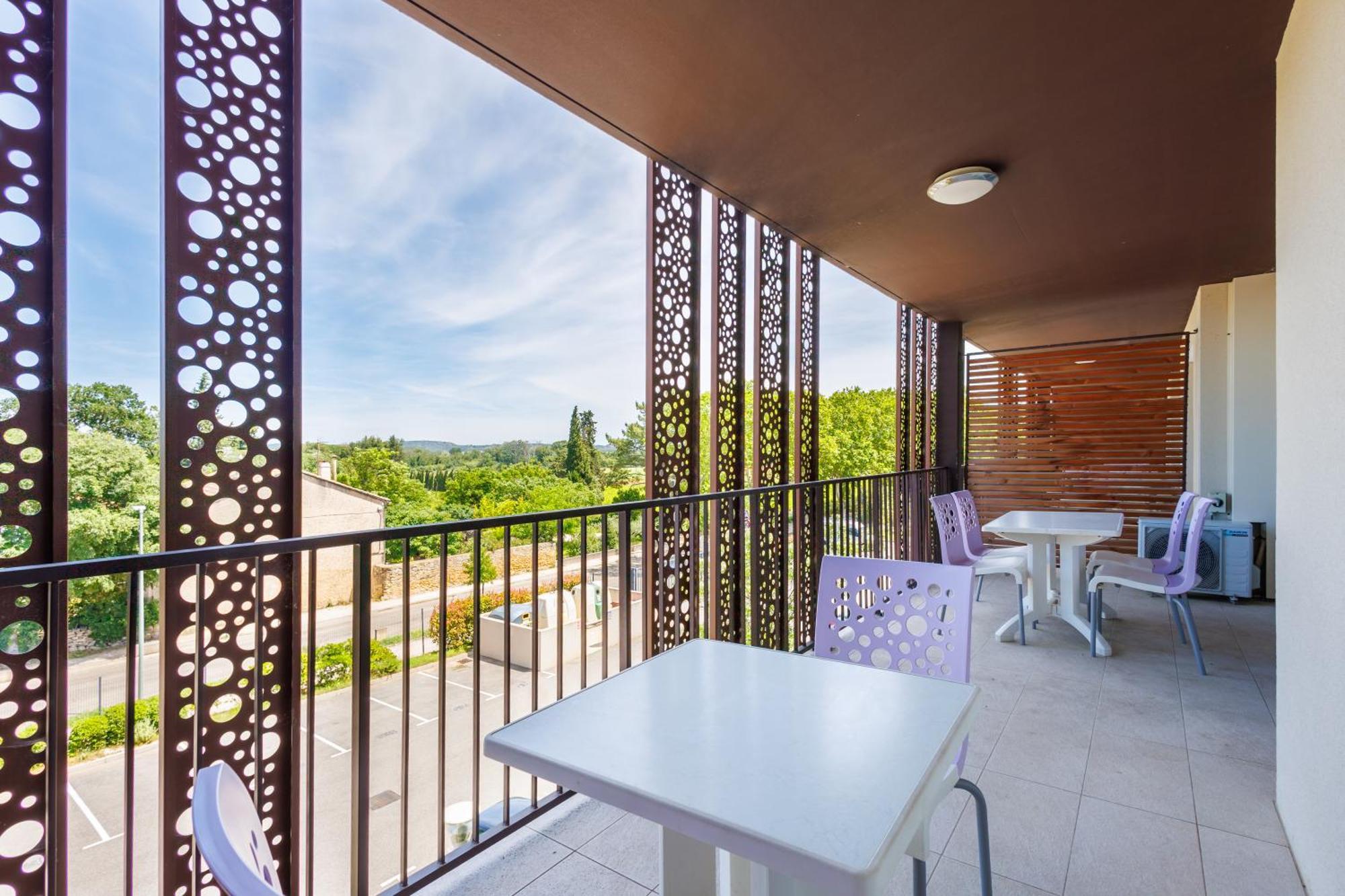 Residhotel Residence Pont Du Gard Remoulins Bagian luar foto