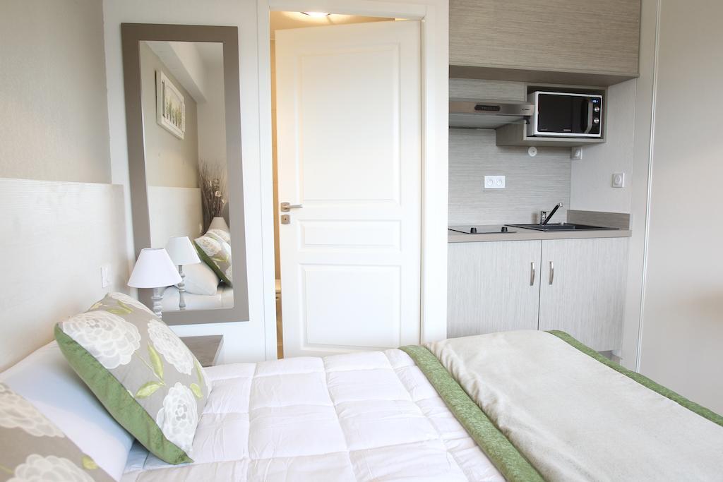 Residhotel Residence Pont Du Gard Remoulins Ruang foto